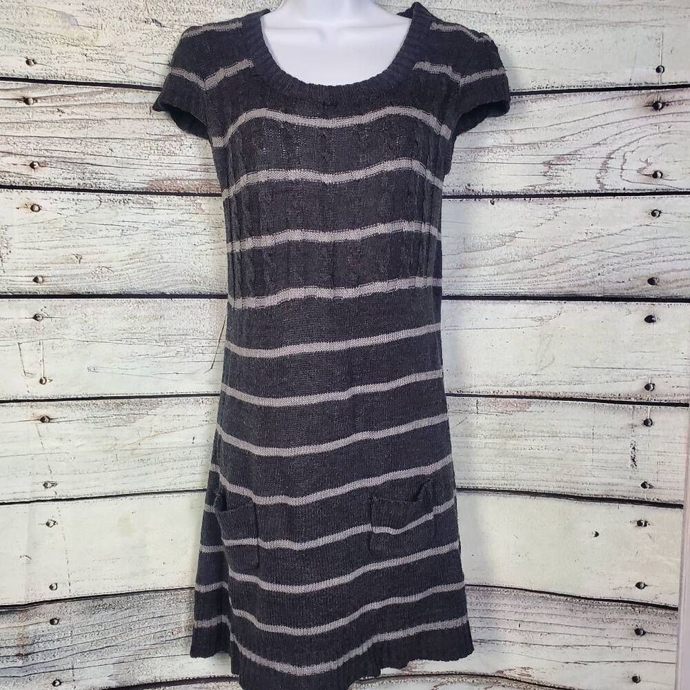Forever 21 Gray Striped Short Sleeve Knit Sweater Dress Pockets L